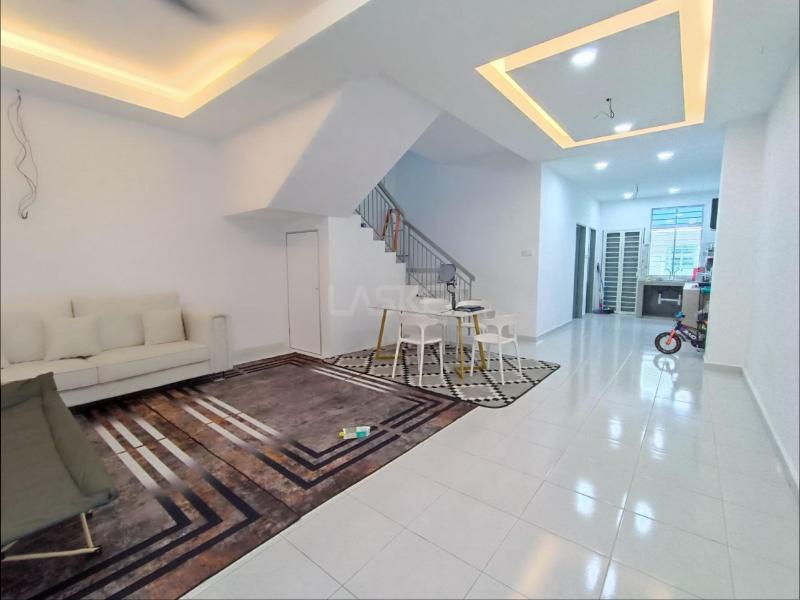 Double Storey Terrace at Taman Scientex Kundang Jaya